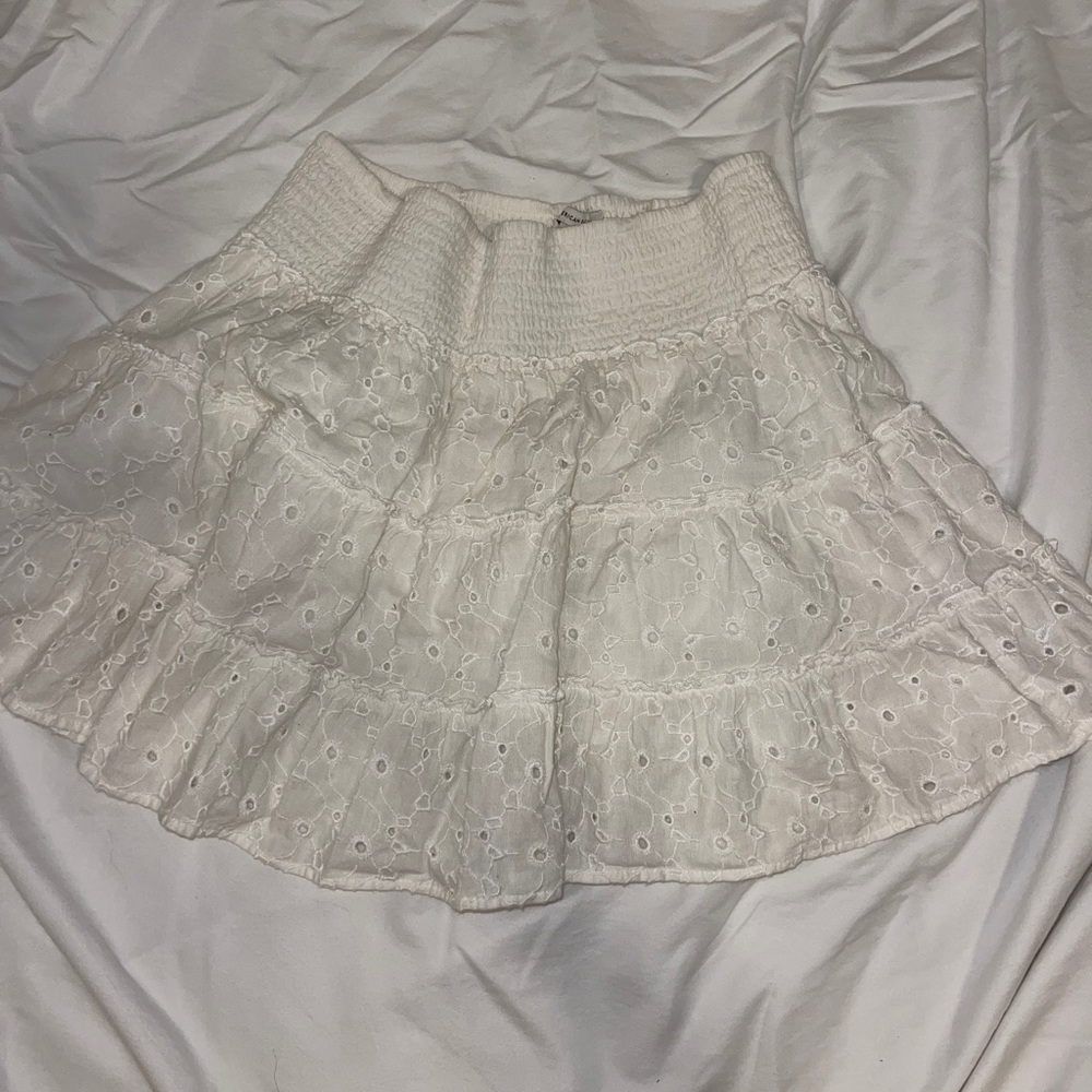 American Eagle Cream Skirt size M